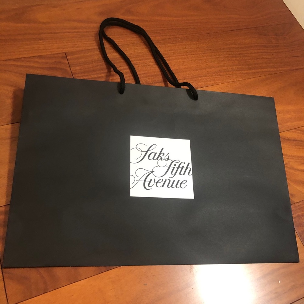 SAKS FIFTH AVENUE gift bag
